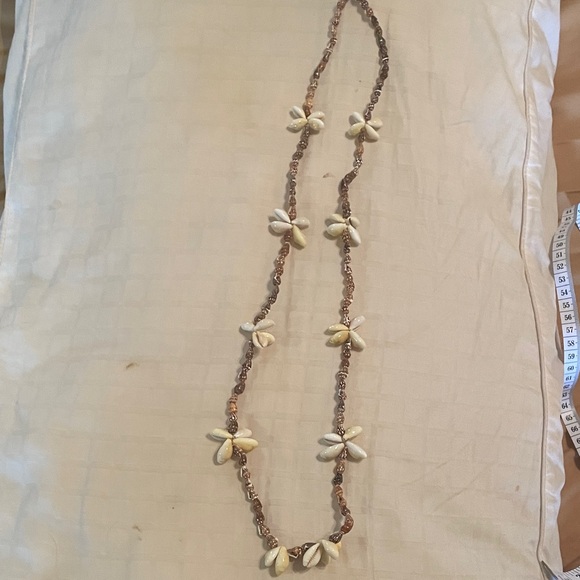 Vintage Jewelry - Vintage Hawaiian Cowrie Shells Flowers Necklace 16 “